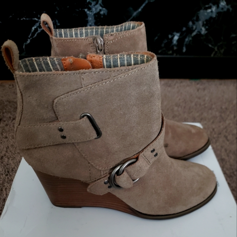 Lucky Brand Yerik Booties